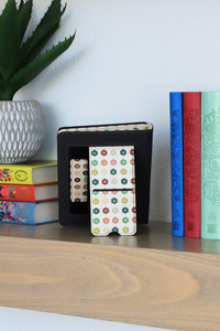 retro reads kindle case