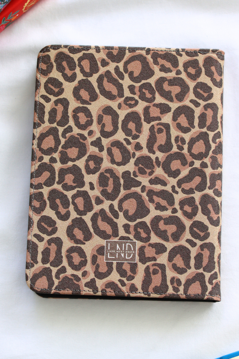 Untamed Kindle Case – Lash Next Door