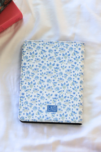 booked & busy kindle case