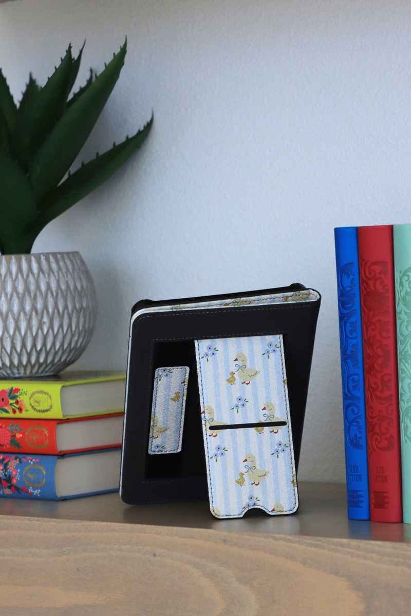 Lucky Duckie Kindle Case – Lash Next Door