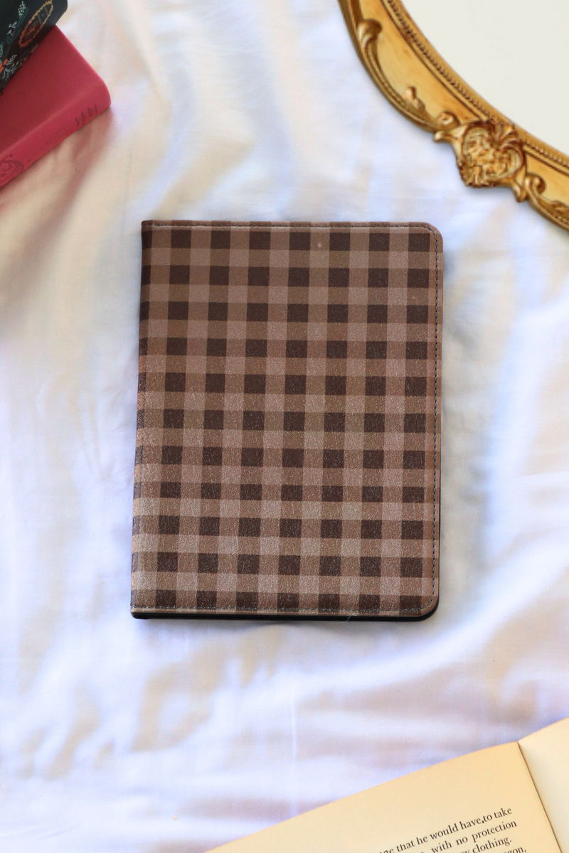 pumpkin spice kindle case