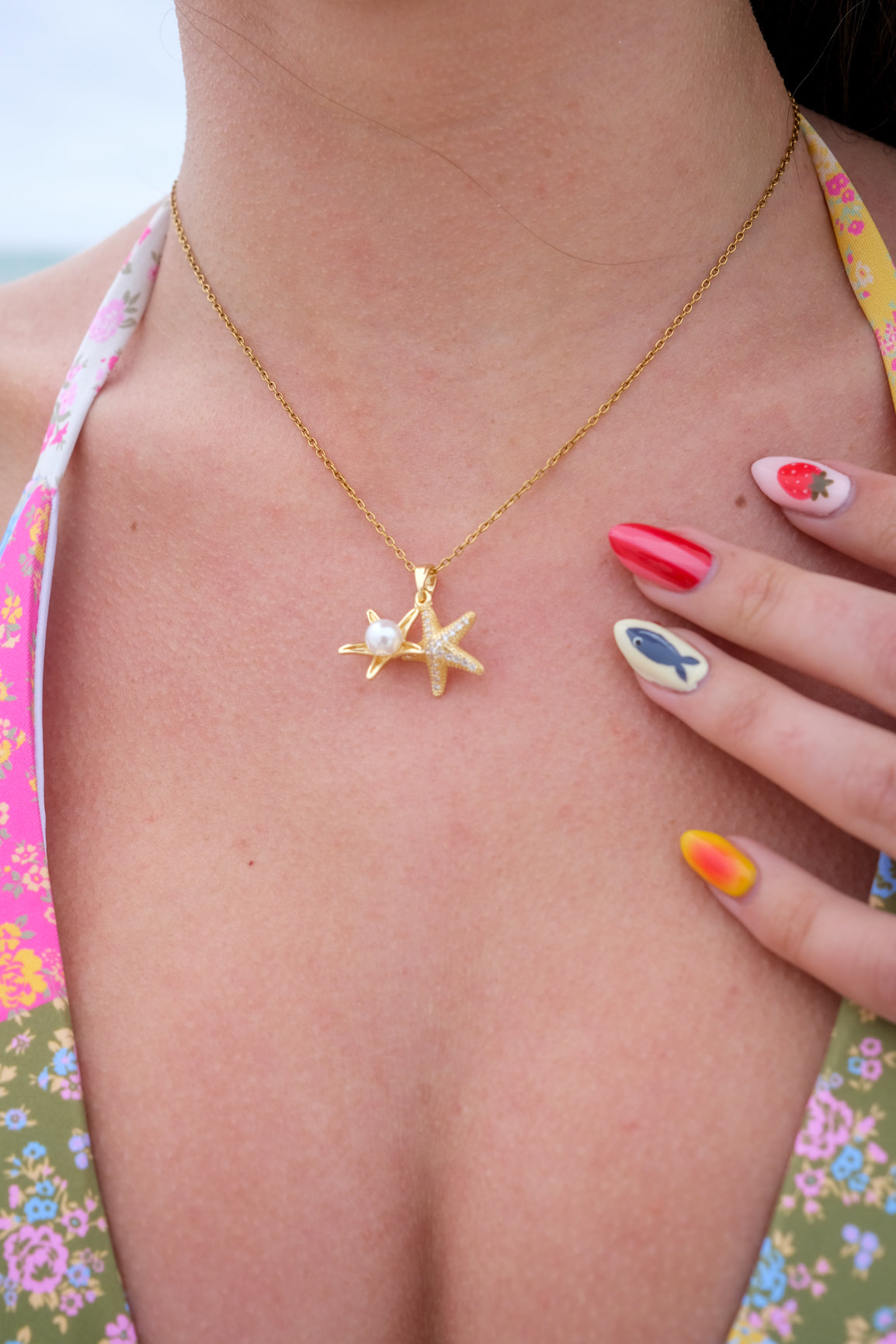 gold starfish necklace