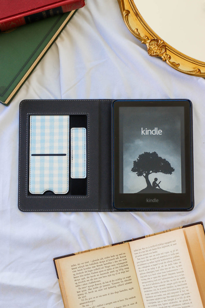 light blue "love you" kindle case