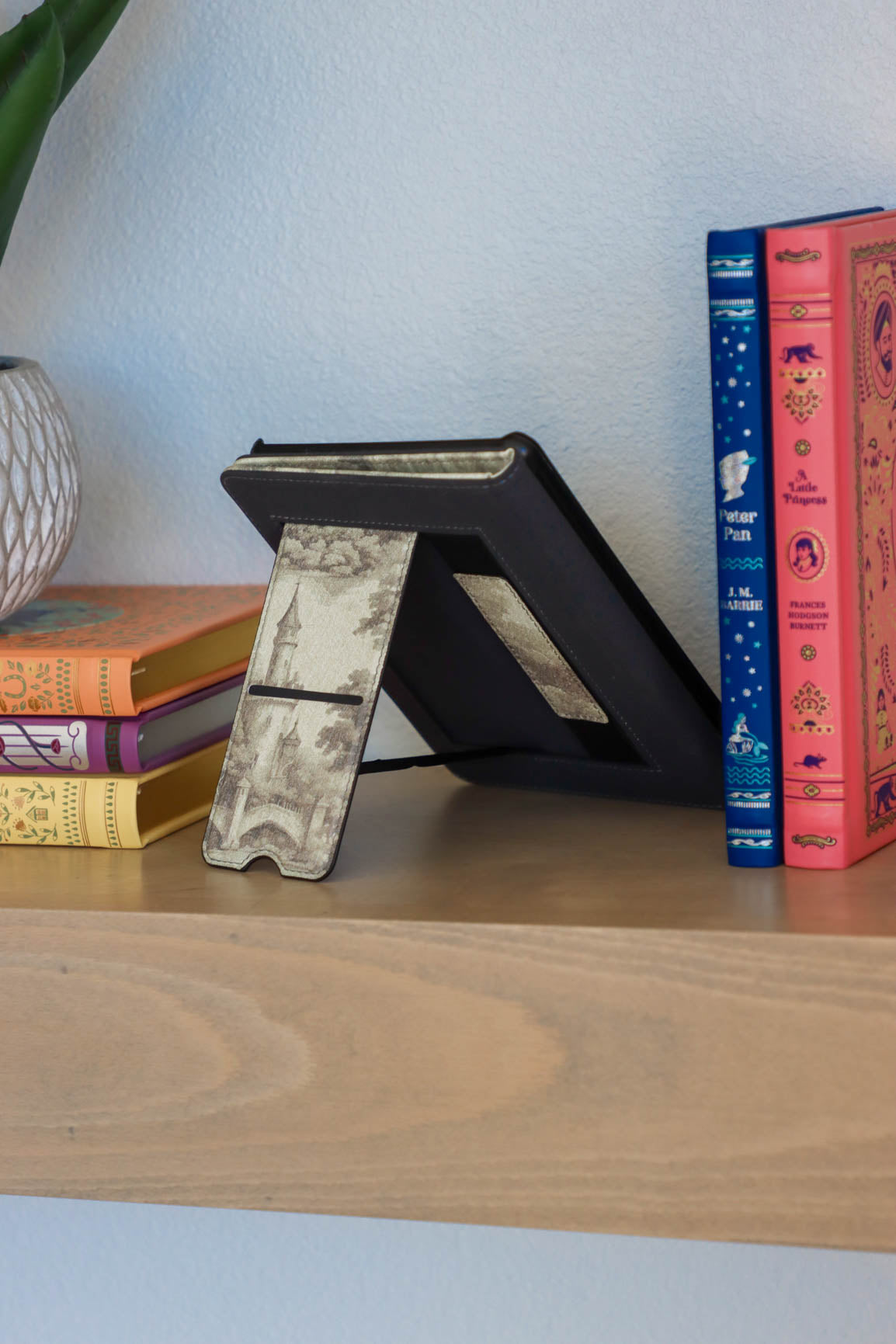 Fairytale Kindle Case – Lash Next Door