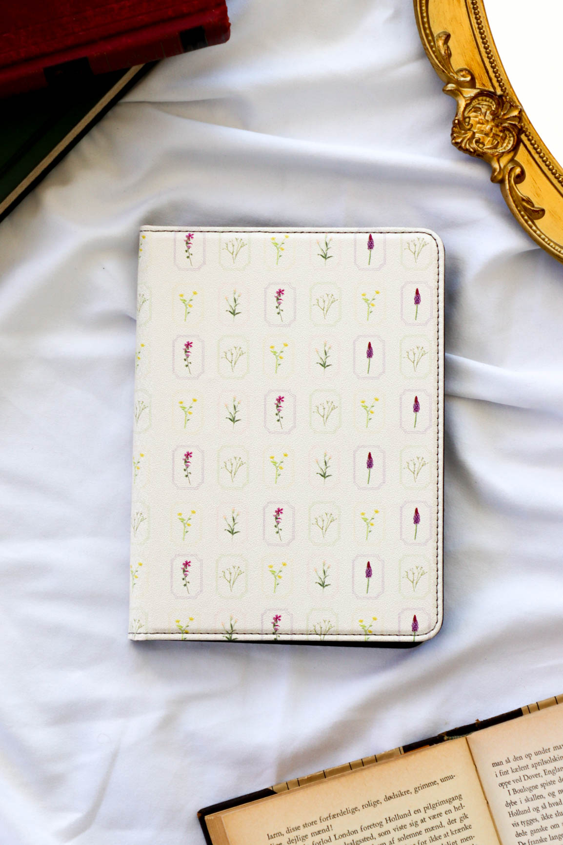 cream floral kindle case