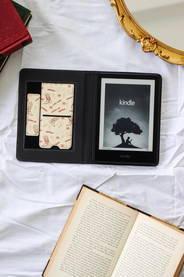 western themed tan kindle case