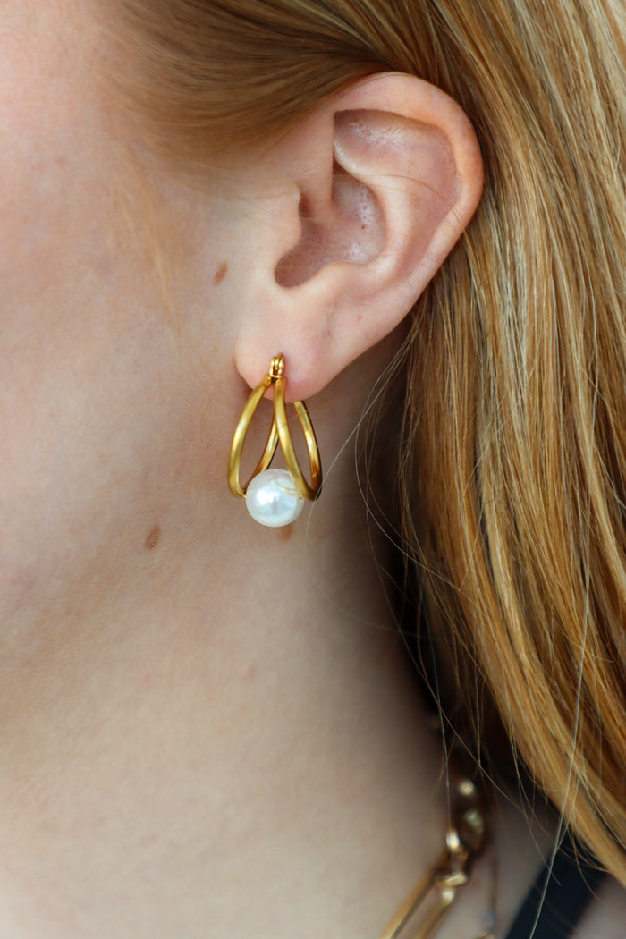 gold pearl hoop earrings