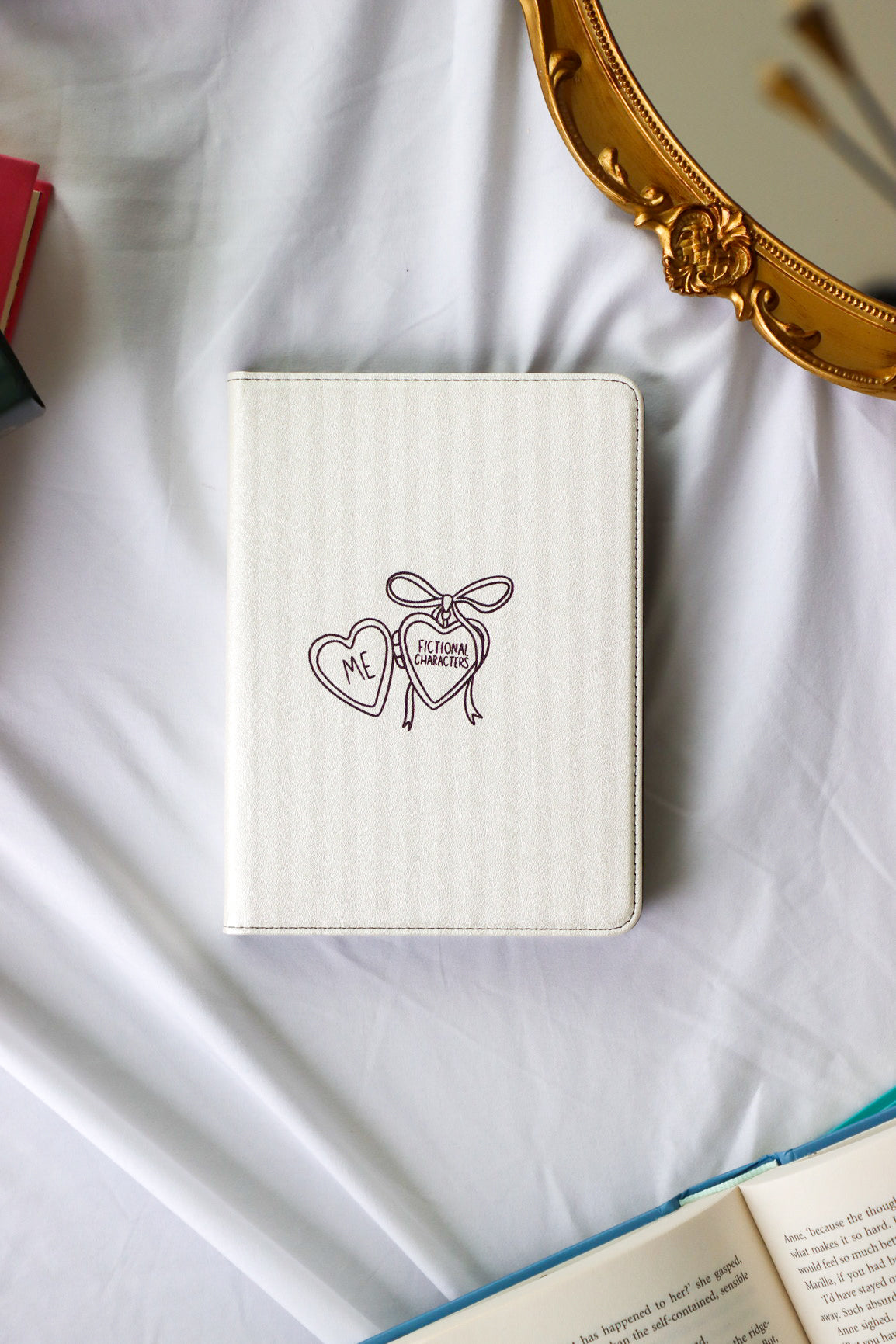 Me + Fictional Characters Kindle Case – Lash Next Door