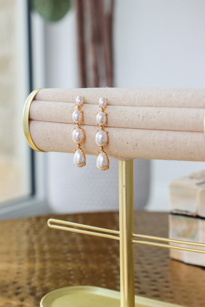 gold and pearl drop earrings