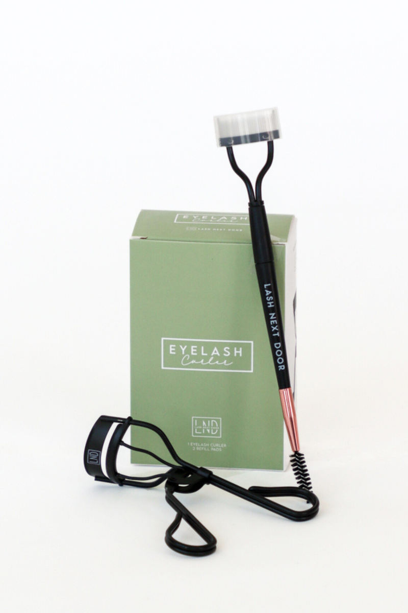 Eyelash tool set with a green box on a white background