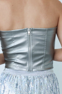back of tube top with functional zipper detail