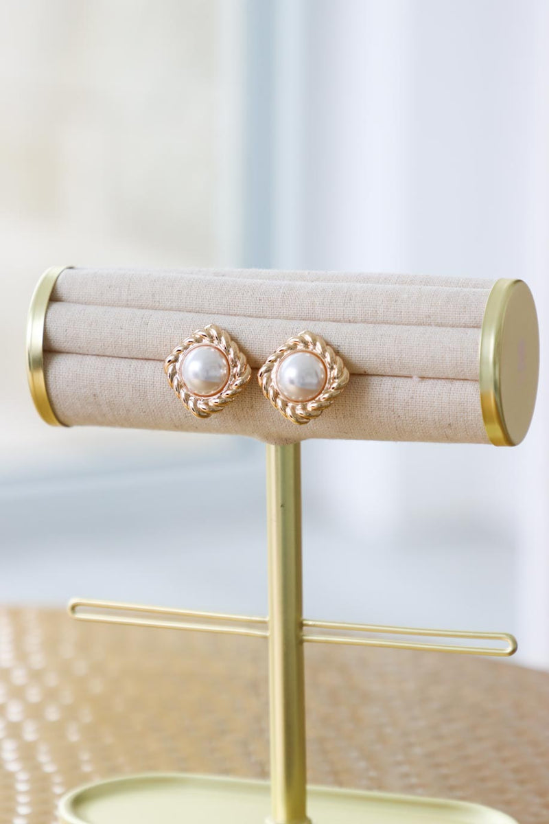 gold and pearl stud earrings