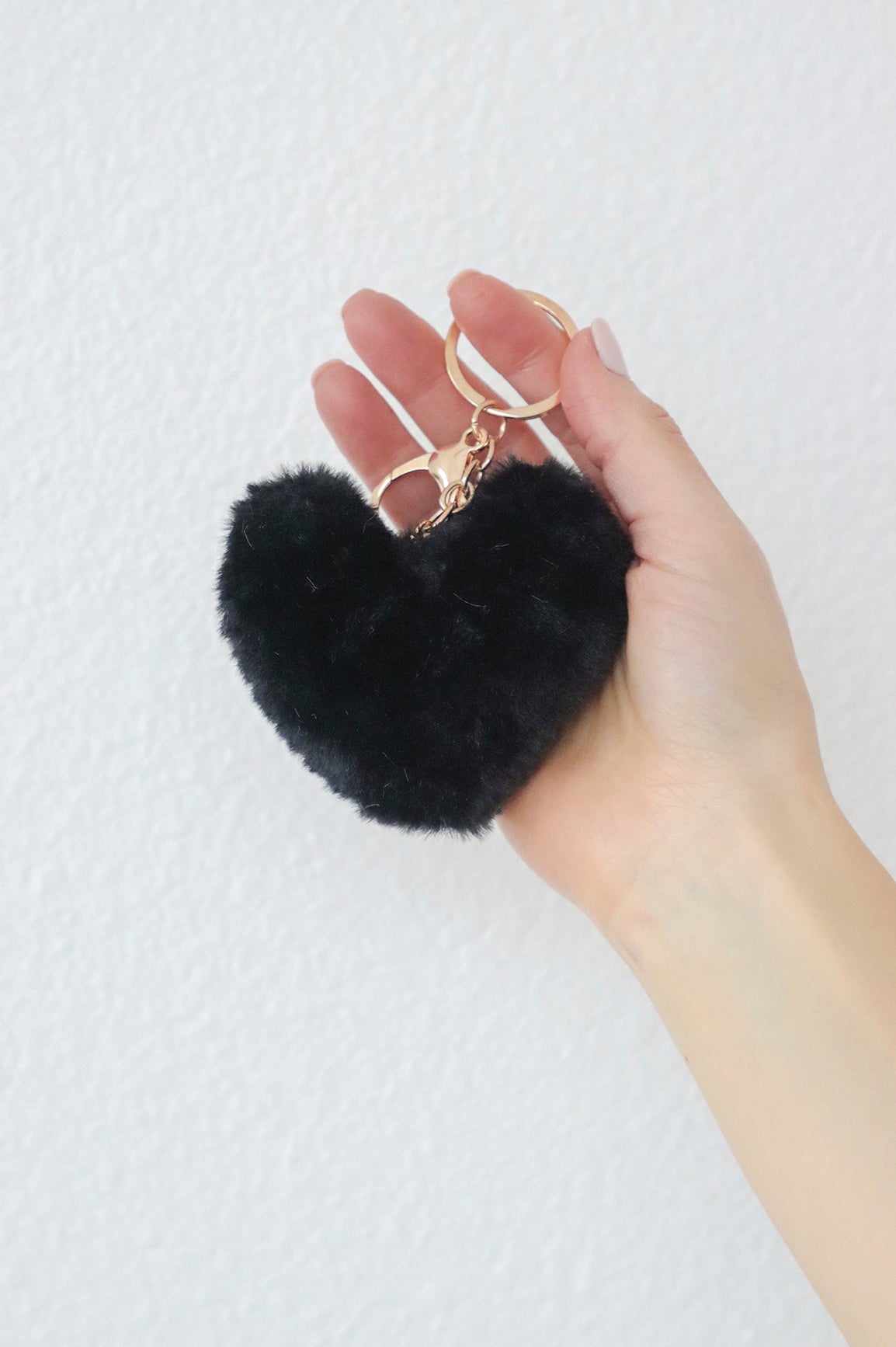black fluffy heart keychain
