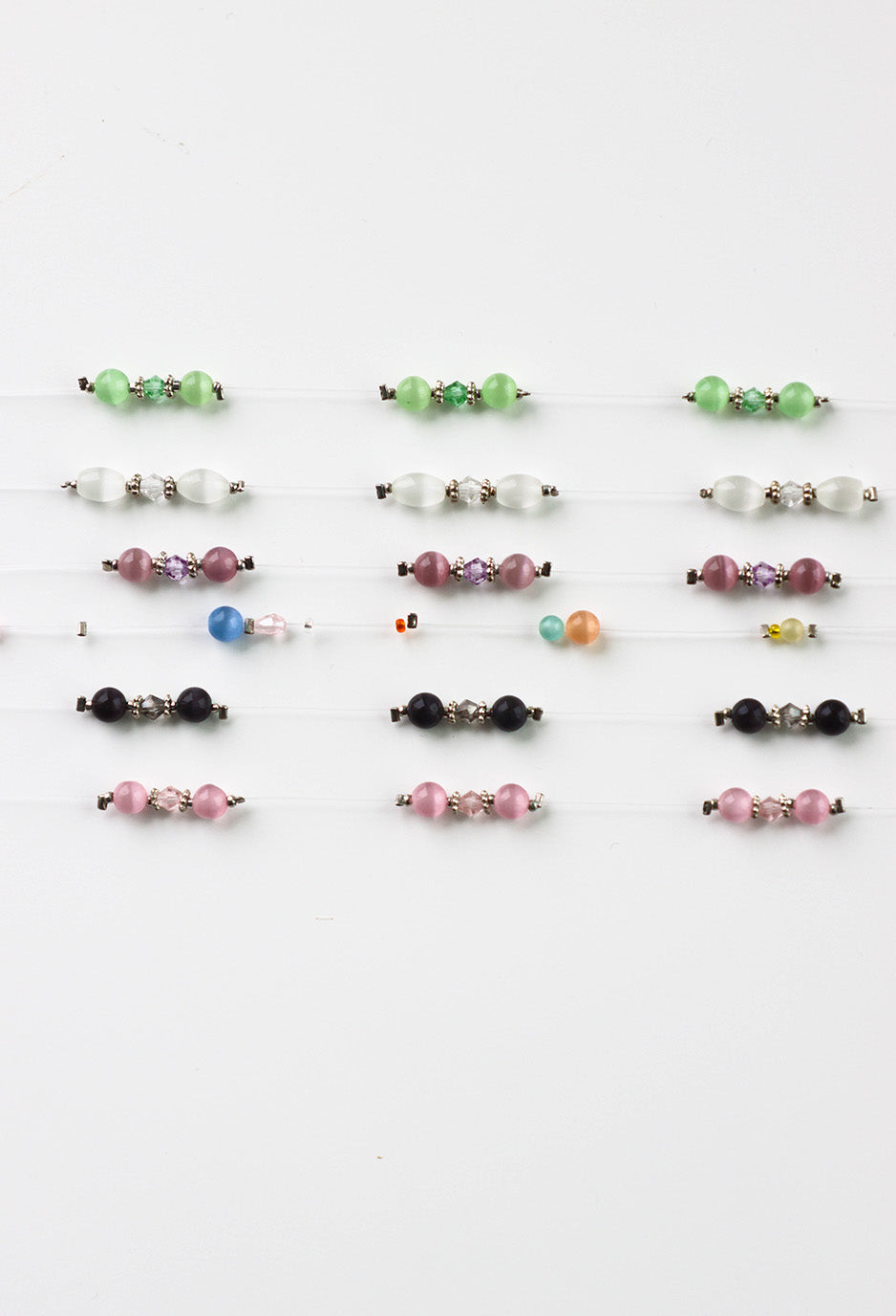 6 choker necklaces ; green, white, purple, multicolor, black, pink